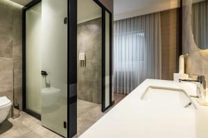 Koupelna v ubytování Four Points Flex by Sheraton Ankara Cukurambar