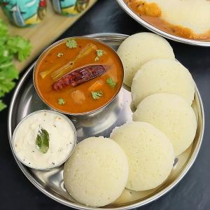 Jídlo v rezortu nebo okolí