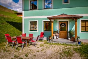 Budynek, w którym mieści się apartament