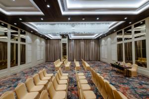 Sarovar Portico Ajmer的休息区