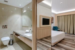Sarovar Portico Ajmer的一间浴室