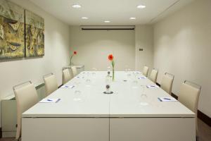 Konferenčné priestory v ubytovaní NH Pamplona Iruña Park