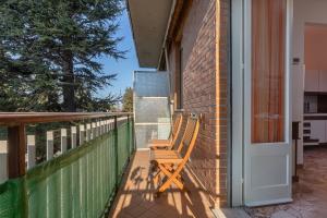 Μπαλκόνι ή βεράντα στο Where the Mountain Meets the City