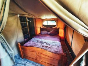 Camping des vignes客房内的一张或多张床位