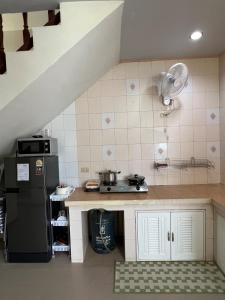 Photo de la galerie de l'établissement Kamala Charming Local House near Kamala Beach, à Kamala Beach