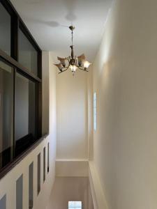 Photo de la galerie de l'établissement Kamala Charming Local House near Kamala Beach, à Kamala Beach