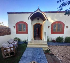 Το κτήριο όπου στεγάζεται  το διαμέρισμα