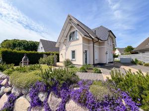 Zahrada ubytování Yvette 1 - Idyllisches Ferienhaus - Ihr Platz für Erholung in Zingst