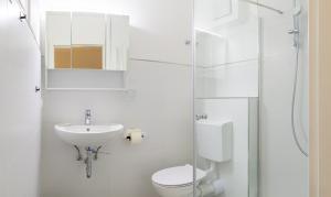 Koupelna v ubytování EasyOne Apartments