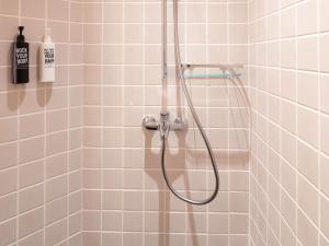 Ibis Singapore on Bencoolen - Newly Renovated的一间浴室