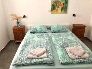Postel nebo postele na pokoji v ubytování Apartment Stinica 31b