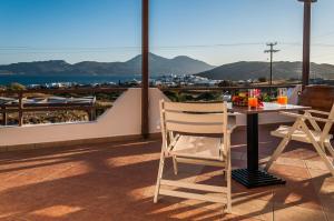 Gallery image of Oceanis Rooms in Adamas