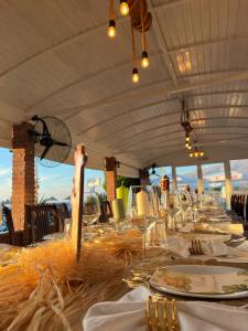 Photo de la galerie de l'établissement Sunrise Hotel Orikum, à Orikum