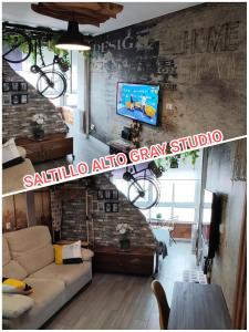 Telewizja i/lub zestaw kina domowego w obiekcie Saltillo Alto Gray Studio. Vistas al mar y piscina