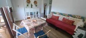 Χώρος καθιστικού στο Vistas aloha playa apartamento