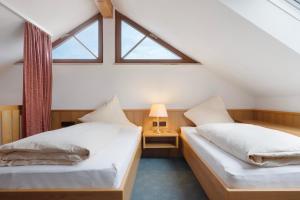 Postel nebo postele na pokoji v ubytování Haus an der Gutach