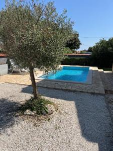Piscina di Villa Lara 2 o nelle vicinanze