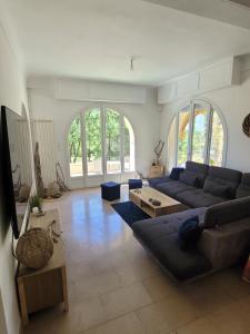 Khu vực ghế ngồi tại Le mas Les Salamandres