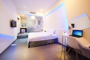 Gallery image of Galaxia Business Hotel in Taichung