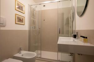 Um banheiro em Daplace - Antica Casa Coppo