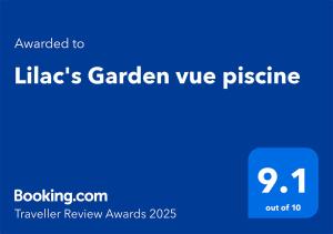 Certificado, premio, señal o documento que está expuesto en Lilac's Garden vue piscine