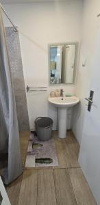 Ένα μπάνιο στο Vila Loki +18 φωτογραφίες