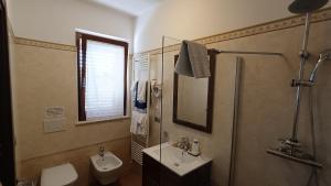 A bathroom at B&B Itufi