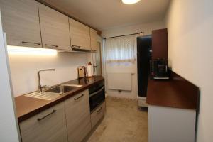 Kuchyňa alebo kuchynka v ubytovaní Ferienwohnung Zirbenzapfen
