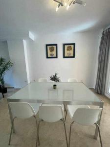 Zdjęcie z galerii obiektu Villa Cañada torremolinos w mieście Torremolinos