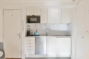 Kuchnia lub aneks kuchenny w obiekcie Bel appartement au coeur de Montorgueil
