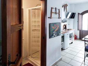 A kitchen or kitchenette at Centro de Arte