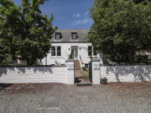 Το κτήριο όπου στεγάζεται  η βίλα