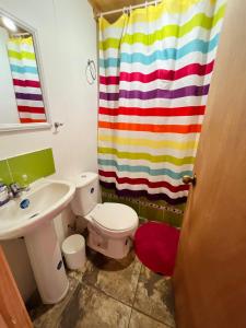 Fotografie z fotogalerie ubytování Habitación con 2 camas individuales en Hostal Taitai Las Cascadas v destinaci Puerto Octay