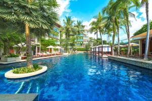 Bazén v ubytování Private Pool Residence at Surin Beach nebo v jeho okolí