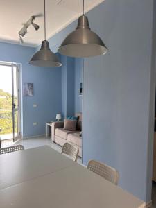 A seating area at Casa Vacanze Domus