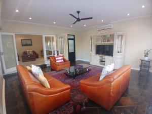 Χώρος καθιστικού στο Beckenham Retreat +15 φωτογραφίες