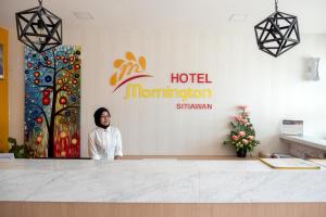 Členové personálu v ubytování Mornington Hotel Sitiawan