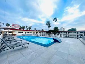 Piscina a Hotel Presidente o a prop