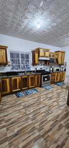 Kitchen o kitchenette sa Serenity Corner