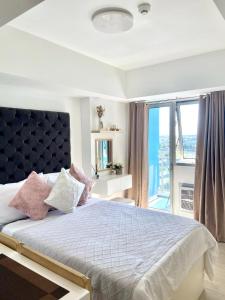 Voodi või voodid majutusasutuse amirah's place azure north bali1129 toas