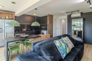 Kuchyň nebo kuchyňský kout v ubytování Lindo Apartamento em Praia Brava - Itajaí RVC0703