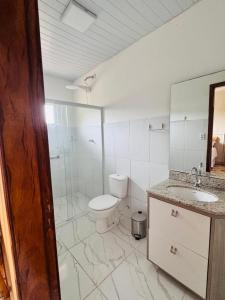 Phòng tắm tại Pousada Ecológica Rancho do Sena