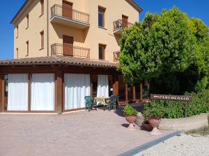 Κήπος έξω από το Agriturismo Poponi