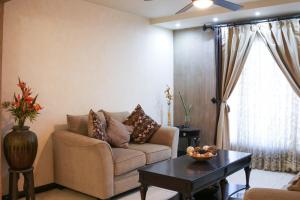 Fotografie z fotogalerie ubytování Gorgeous house in the Mexicali Zona Dorada v destinaci Mexicali + 39 fotografií