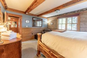 Gallery image of The Coal Creek Cabin in Crested Butte