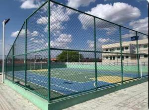 Tenis a/nebo squash v ubytování Apto com ar, lazer, conforto e portaria 24h ideal para famílias! nebo okolí