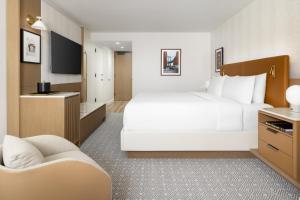 Postel nebo postele na pokoji v ubytování Hyatt Regency Times Square