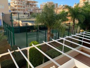 Tennis- og/eller squashfaciliteter på Apartment in La Antilla eller i nærheden