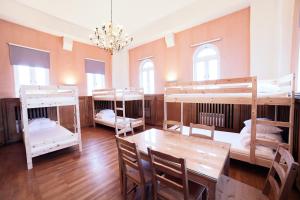 Letto o letti in una camera di Pronova Hotell & Vandrarhem