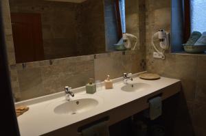 Koupelna v ubytování Statek u Kynosů - Apartmá u kohoutka